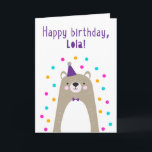 Geburtstagskarte für Lola Karte<br><div class="desc">Geburtskarte für Lola. Wenn du deine Großmutter Lola statt Oma anrufst, ist diese Geburtstagskarte perfekt für sie. (Lola bedeutet Großmutter in Tagalog / Philippino.) Ihr Lola wird das niedliche, moderne, farbenfrohe, skandinavische Design dieser Geburtstagskarte mit einem braunen und grauen Teddybärchen mit einem lila Hut aus Party und Krawatte, Rosa, Gelb...</div>
