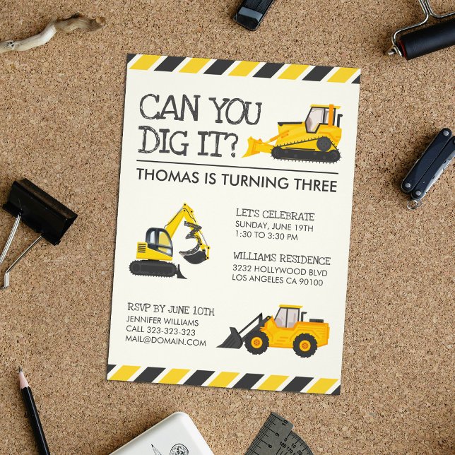 Geburtstagspartei Baugewerbe Einladung (Kids Construction Birthday Party Invitation on Table)