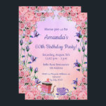 Geburtstagstee Party Einladung Pink Violett<br><div class="desc">Eine geschmackvolle Geburtstagsfeier für ein 60. Geburtstag Tee Party oder Garten,  Garten im Garten Party. Vorlagen für Ihre Informationen. Ein romantischer violetter,  rosa und pfirsichfarbener Hintergrund,  lila Buchstaben. Mit hübschen blauen,  violetten,  wasserfarbenen Bluebells und rosafarbenen Pfannkuchen und Rose,  einer rosa Teekanne und einer lila Teetasse.</div>