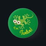 Gecko Lizards Birthday Party Niedlich Kids Button<br><div class="desc">Adorable Gecko-Eidechsen bunt niedliche Geburtstag Party Design ist perfekt für ein Kind, dass Lieben Reptilien für ihre Geburtstagsfeier! Passen Sie den Text an, um ihn zu Ihrem eigenen zu machen. Das moderne Aussehen und das moderne Ambiente sind die perfekte Gelegenheit, um Ihr kleines zu feiern, das Lieben Eidechsen und Tiere...</div>