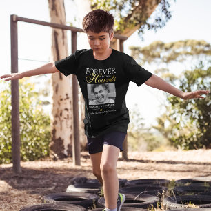 Gedenk-T-Shirt für Jungen – Für immer in unseren H T-Shirt
