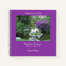 Gedenkbuch, lila Blumen