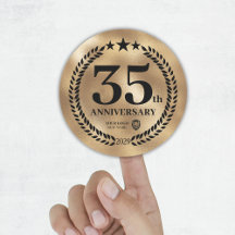 Gedenken an das 35-jährige Jubiläum des Gold-Logos