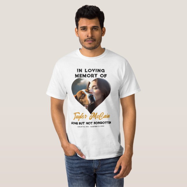 Gedenken an ihre Erinnerung: Gedenkstätte für das  T-Shirt (Vorne ganz)