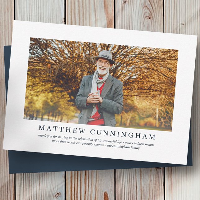 Gedenkfeier für ihn | Elegantes modernes Foto Dankeskarte (Von Creator hochgeladen)