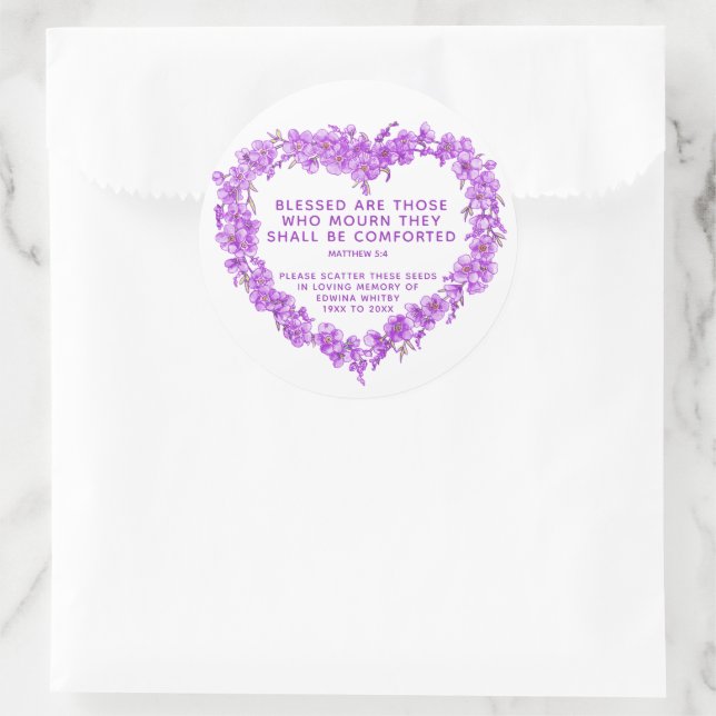 Gedenkgeschenk für Beerdigung lila Kranzstreuensam Runder Aufkleber (Tasche)