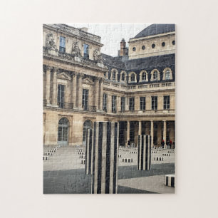 Geduldsspiel gestreifte Säulen im Palais Royal