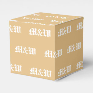 Geeignet für ein weißes Monogramm Kamelgeschenk Geschenkschachtel