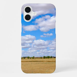 Geerntete Weizenfelder iPhone 16 Plus Hülle