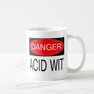 Gefahr - saurer feuchter T - Shirt Tasse für Siche