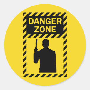 GEFAHR ZONE! - Unterzeichnung und Silhouette Runder Aufkleber