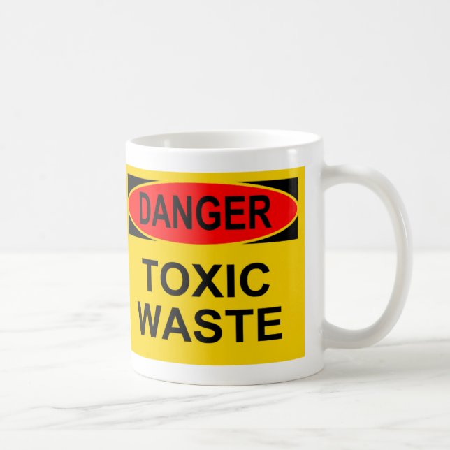 Gefahrengiftiger Abfallstoff Kaffeetasse (Rechts)