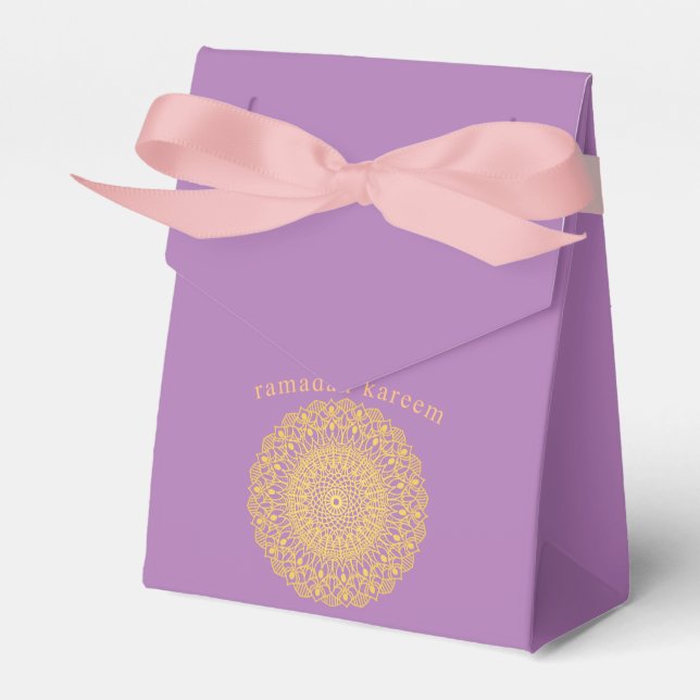 Gefallen an der lila Riesenband Geschenkschachtel (Vorderseite)