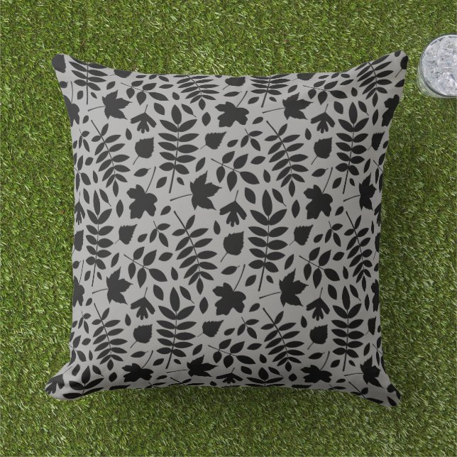 Gefallene Blätter Rpt Pattern Schwarz auf Grau Kissen (Gras)