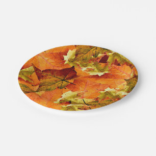 Gefallene Herbstleaves Pappteller