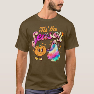 Gefärbte Krawatte das ist die Jahreszeit Kürin und T-Shirt