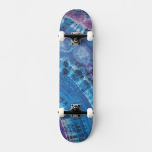 Gefärbte Krawatte des Weltraums Skateboard