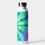 Gefärbte Krawatte Muster Meeresblau Türkis - indiv Trinkflasche<br><div class="desc">Ein kühnes, farbenfrohes Design mit farbenfrohen Pastelltönen und einem lila Aqua mit einem unterhaltsamen Farbblock, um Ihren Namen oder jeden Text hinzuzufügen. Die verrückte gefärbte Krawatte hat eine Vielzahl von Farben. Sie können einen Namen, ein Monogramm oder einen anderen benutzerdefinierten Text hinzufügen. Wenn Sie die Kunst verschieben möchten, klicken Sie...</div>