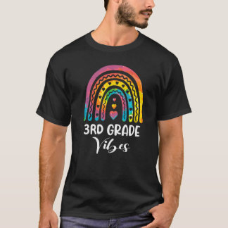 Gefärbte Krawatte Regenbogen 3. Klasse Vibes Back T-Shirt