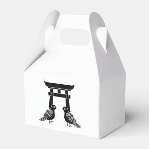 Gefechtstauben und Torii Geschenkschachtel