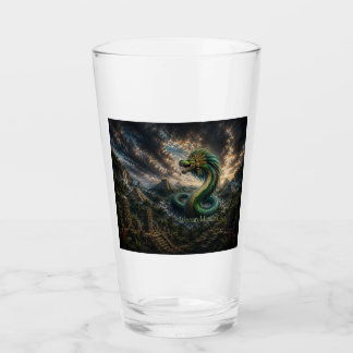 Gefederte Schlange der antiken Städte Glas