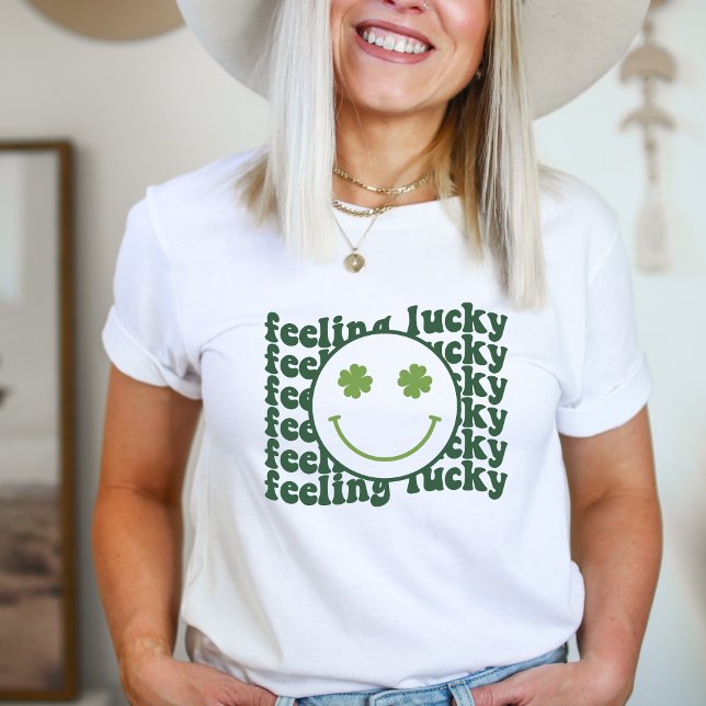 Gefühl Lucky Shirt (Feeling Lucky, St. Patrick's Day, Irish Vibes, Shamrock Chic, Lucky Charms Tee, Festive Shirt, Green)