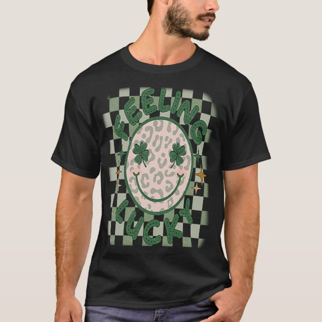 Gefühl Lucky Smile Face St. Patrick Day T-Shirt (Vorderseite)