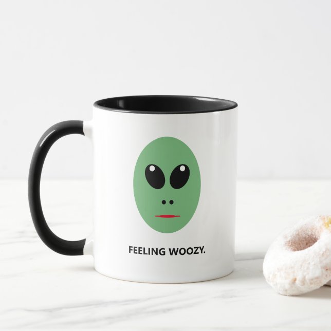 Gefühl Woozy Funny Sprichwort Green Alien Mens Tasse (Mit Donut)