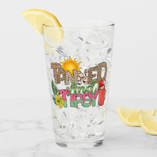 Gegerbt und Tipsy | Fun Summer Party Design Glas (Vorderseite Ice)