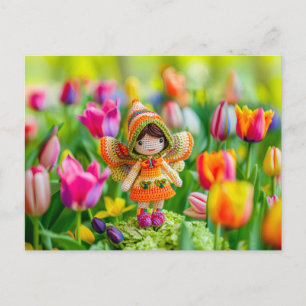 Gehäkelt kleine Fee mit Tulpen Feiertagspostkarte