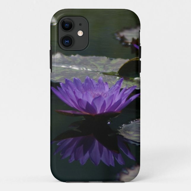 Gehäuse mit lila Wasserlilie Case-Mate iPhone Hülle (Rückseite)