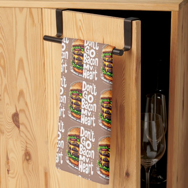 Gehe nicht zu meinem herzen Funny Food Pun Geschirrtuch (Drittel gefaltet)