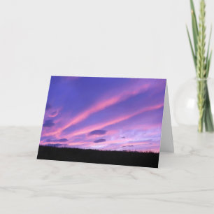 Geheimnisvoller lila Sonnenuntergangsglanz mit kos Karte