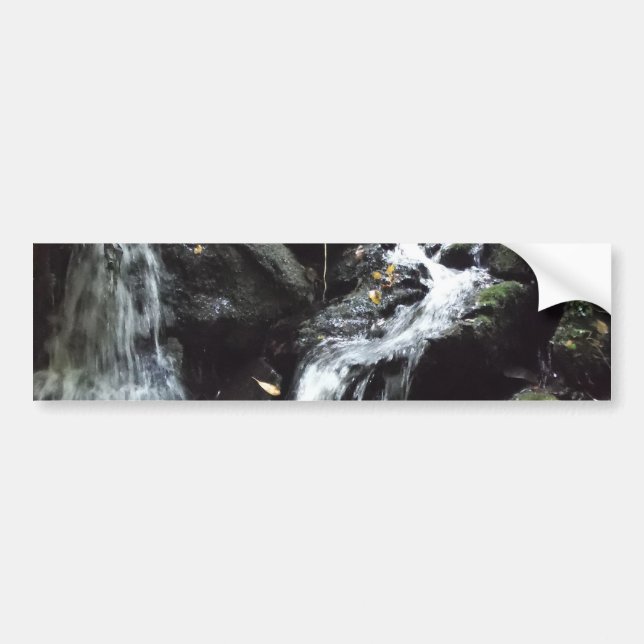 Geheimnisvoller Wasserfall im Moky-Gebirge Autoaufkleber (Vorne)