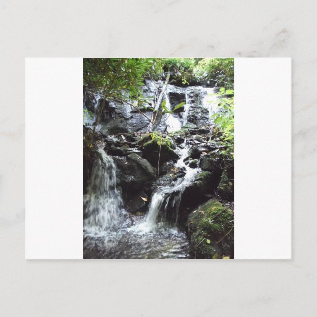 Geheimnisvoller Wasserfall im Moky-Gebirge Postkarte (Vorderseite)
