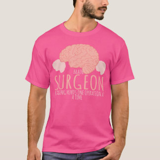 Gehirnchirurgen, die eine Operation an einem Ti T-Shirt