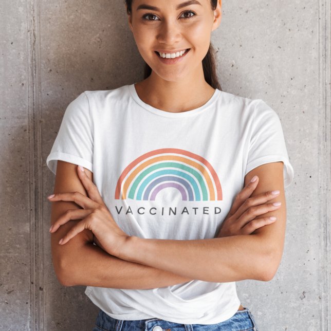 Geimpfter Regenbogen | Covid Coronavirus Vaccine Tri-Blend Shirt (Von Creator hochgeladen)