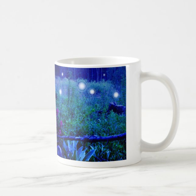 Geist beleuchtet blaue Nachtsumpfige Wiesen-Kugeln Kaffeetasse (Rechts)