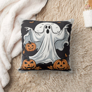 Geist, der Kürbis zu Halloween jagt Kissen