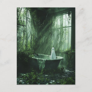 Geist in der Badewanne des abandonierten Hauses Postkarte