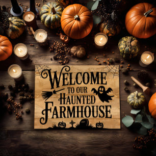 Geisterhafte Farmhaus-Willkommensschild im Vintage Poster