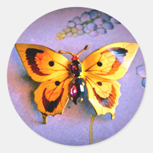 Gekleidete Gelbe Butterfly-Klassik-Rund-Sticker Runder Aufkleber