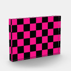 Gekreuzte Quadrate mit rosa, geometrischem Retro Fotoblock
