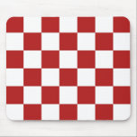 Geländertes Rot und Weiß Mousepad<br><div class="desc">Cooles klassisches, rotes und weißes Muster besteht aus Reihen abwechselnder weißer und roter Quadrate. Fühlen Sie sich frei, um das Produkt zu Ihrem eigenen machen. Digitales 9000 x 6000 Pixel Bild. Copyright ©2013 Claire E. Skinner, Alle Rechte vorbehalten. Um dieses Design auf anderen Artikeln zu sehen, klicken Sie auf den...</div>