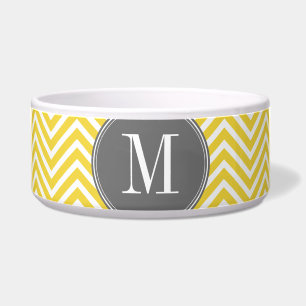 Gelb-graues Chevron-Muster mit individuellem Monog Napf