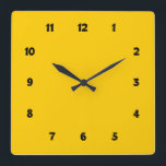 Gelb mit Zahlen Quadratische Wanduhr<br><div class="desc">Minimale gelbe Wanduhr mit Zahlen in einem cartoonish Schriftart.</div>