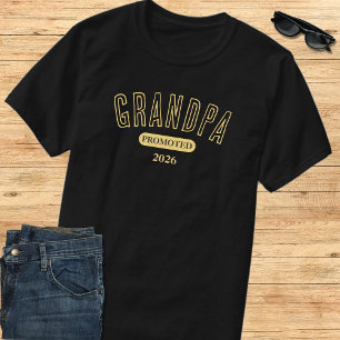 Gelb & Schwarz Befördert Zum Opa Geschätztes Jahr T-Shirt