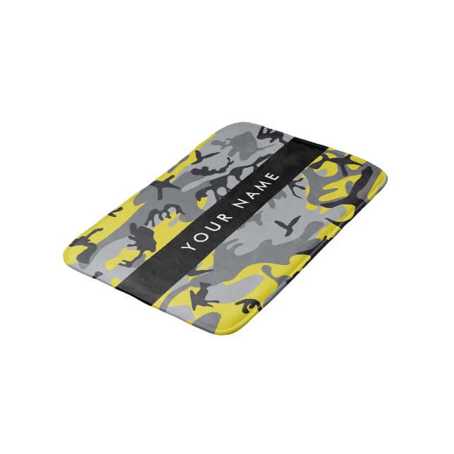 Gelb und Grau Camouflage Ihr Name personalisieren Badematte (Schrägansicht)