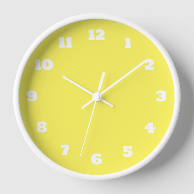 Gelb-weiß-farbige, helle Farbgestaltung Uhr (Vorderseite)