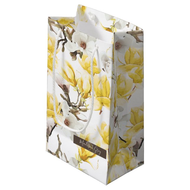 Gelb & Weiß Magnolia Blossom Wasserfarben Muster Kleine Geschenktüte (Vorderseite Schrägansicht)